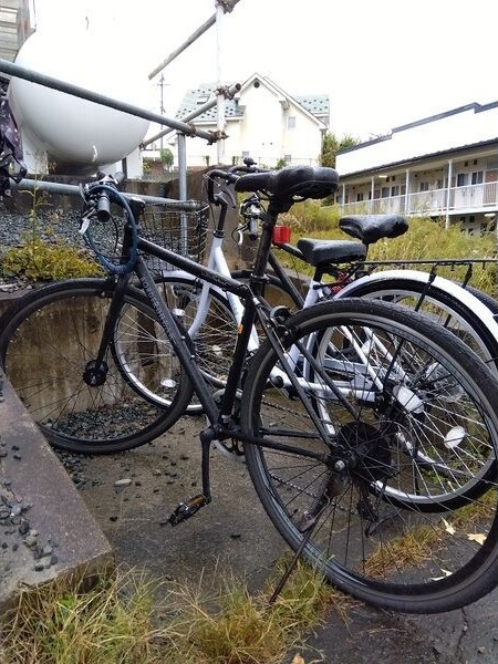 カルチェラタン 駐車場