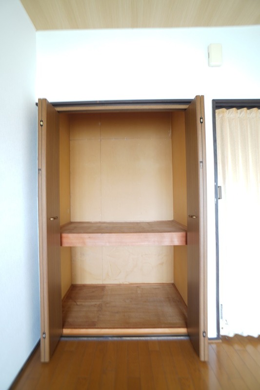 カレッジハウス 収納