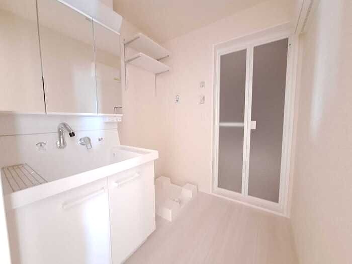 Ｄ－ＲＯＯＭ大館町 洗面所