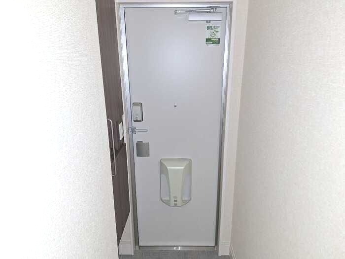 Ｄ－ＲＯＯＭ大館町 玄関