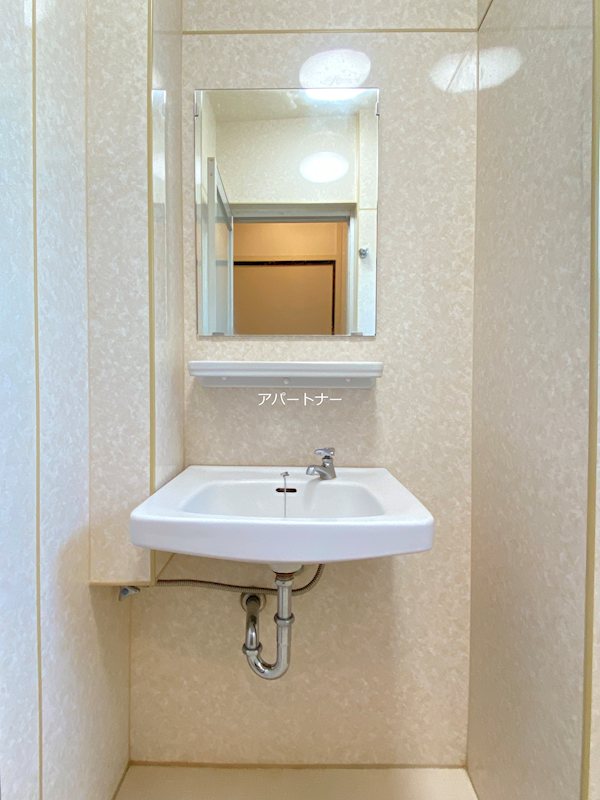 南九州電機産業ビル 洗面所
