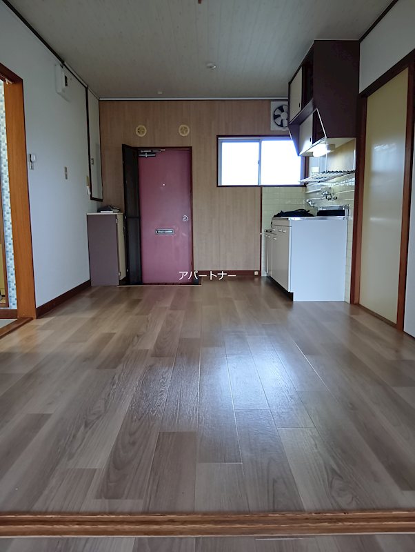 第８松山ビル 玄関