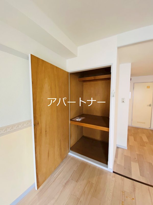アーバンパレス新屋敷 収納