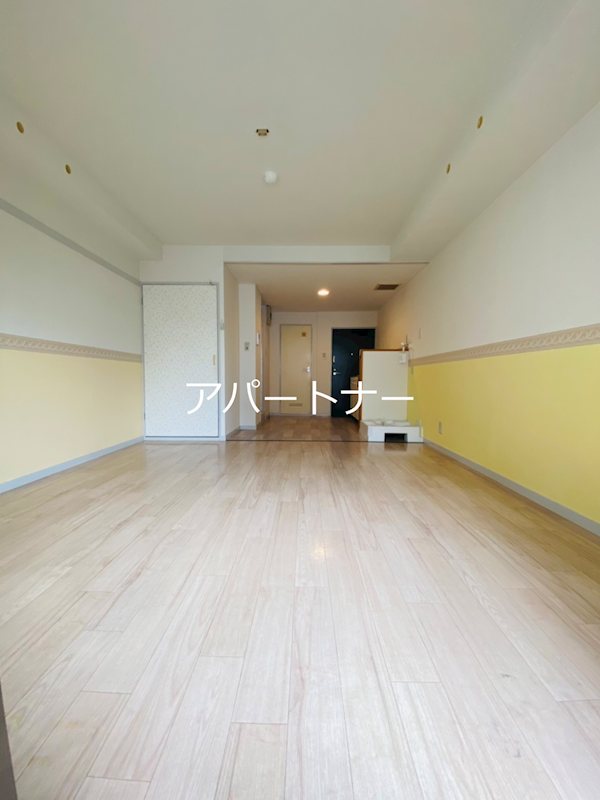 アーバンパレス新屋敷 リビング