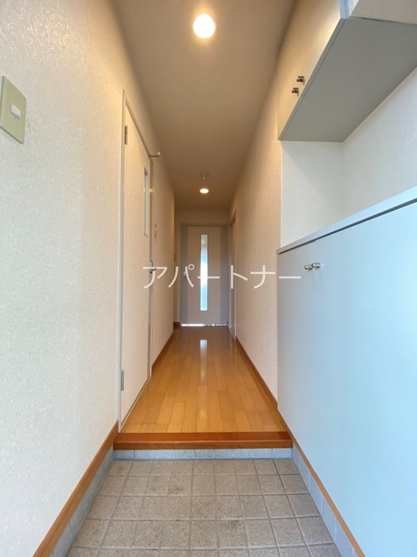 グレイスドミールはやま 玄関