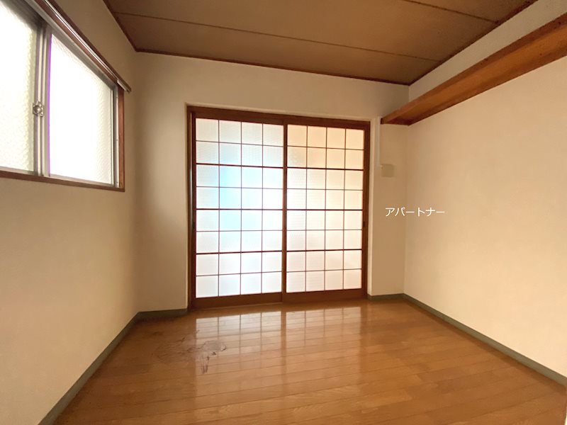 アムティ新屋敷 リビング