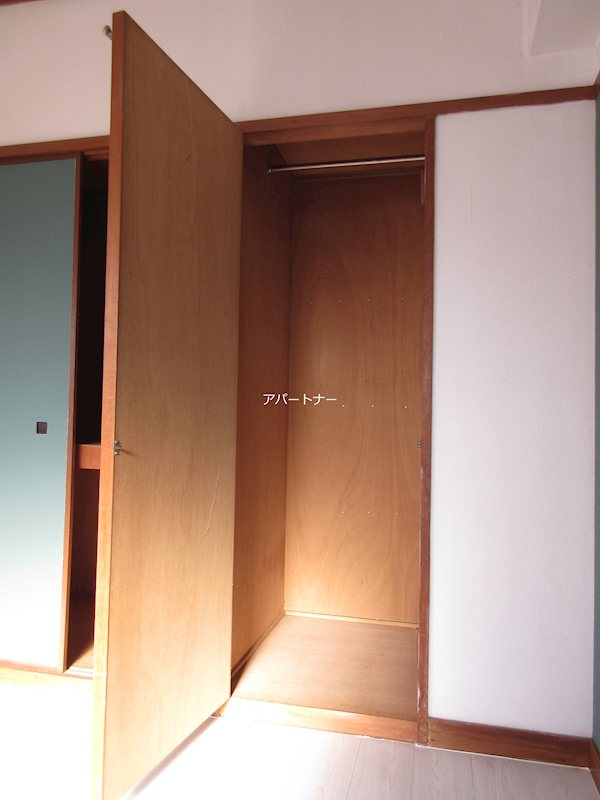 栄和第一ビル 収納