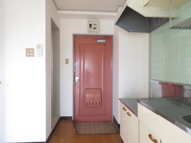 宇宿リバーハイツ 玄関