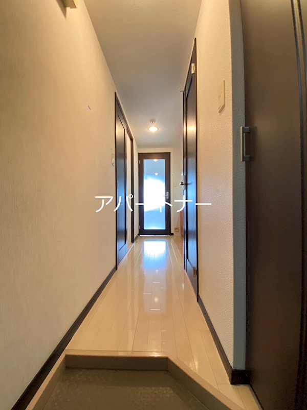 グランドヒルズ 玄関