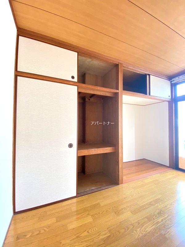 小川ハイツ 収納