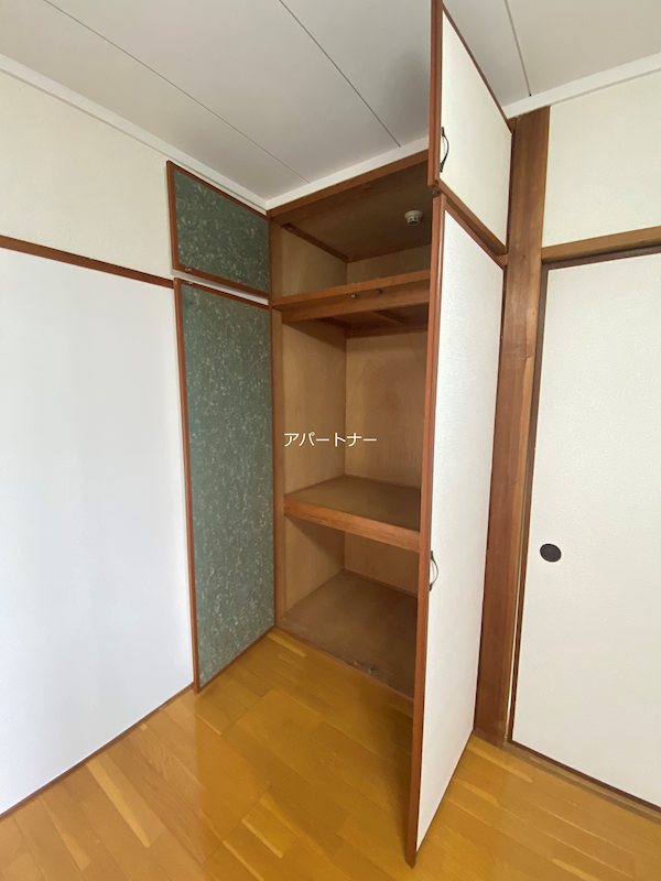 キシャバハイツ 収納