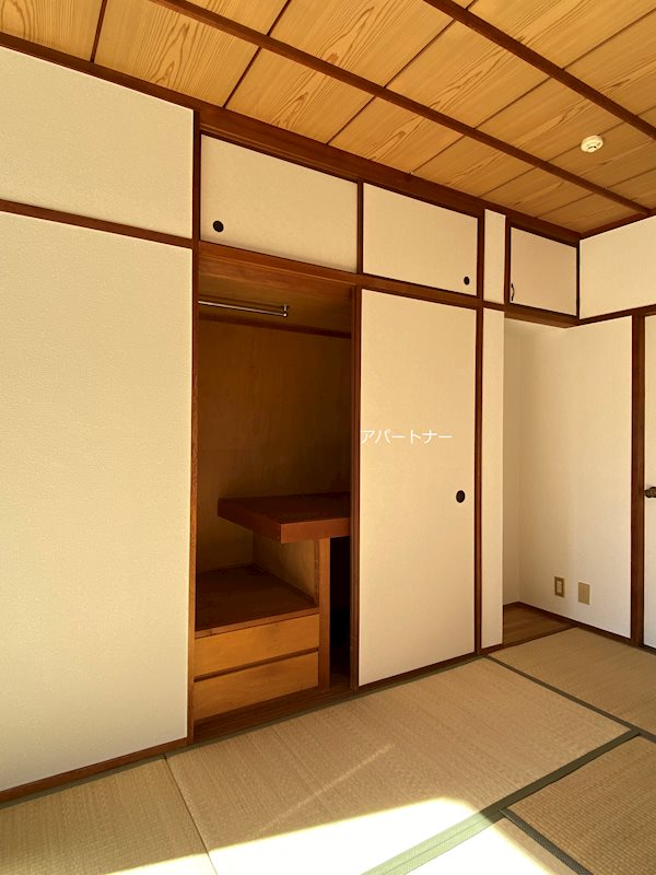 コーポ六番館 収納