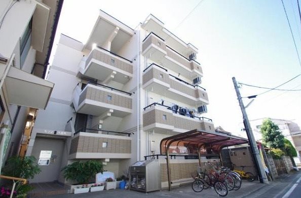 セゾン九品寺 外観