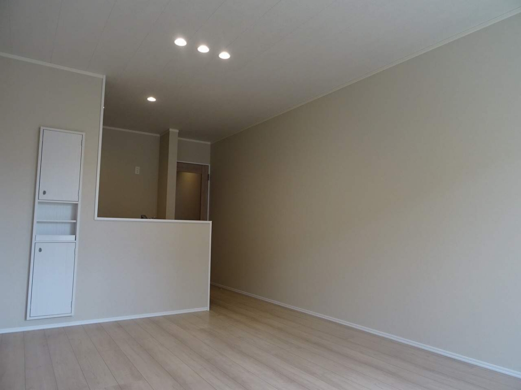 ＫＬＥＩＮＥＳ　ＨＡＵＳ その他3