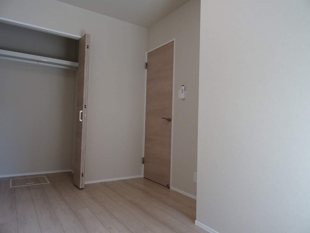 ＫＬＥＩＮＥＳ　ＨＡＵＳ その他20