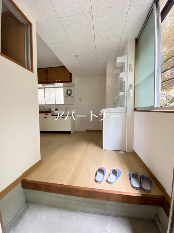 広木２丁目アパート 玄関