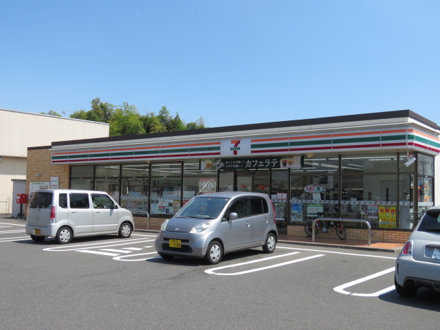 タウンハイツ建昌 コンビニ