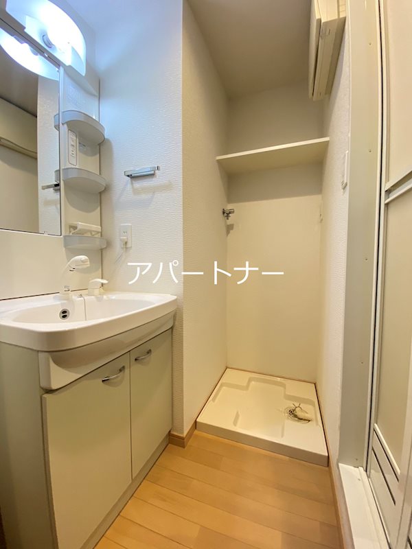 イリスパイラブライト 洗面所