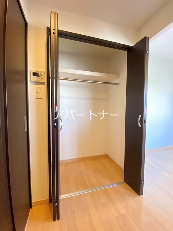 イリスパイラブライト 収納