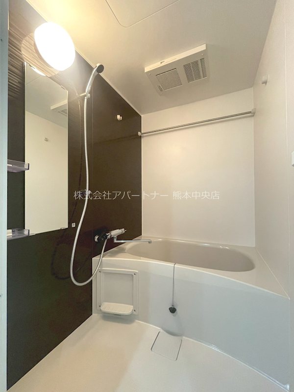 CHAINON春日WEST  風呂画像