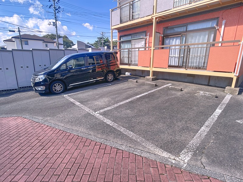 ヌーベル高松Ⅰ 駐車場