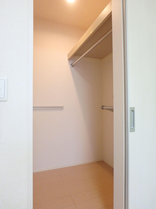 イーストヒルズ高松　Ｆ 収納