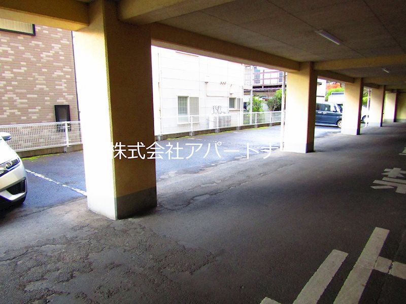 KANNO高松マンション 駐車場