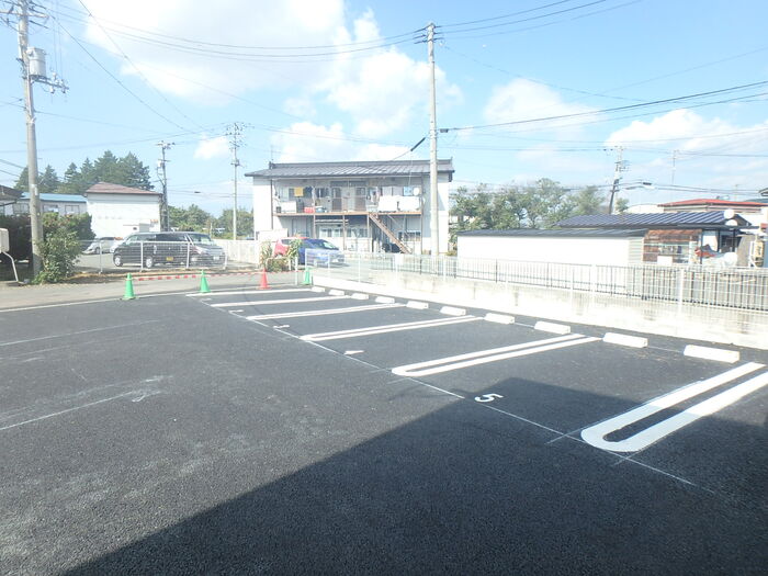 リーラ 駐車場
