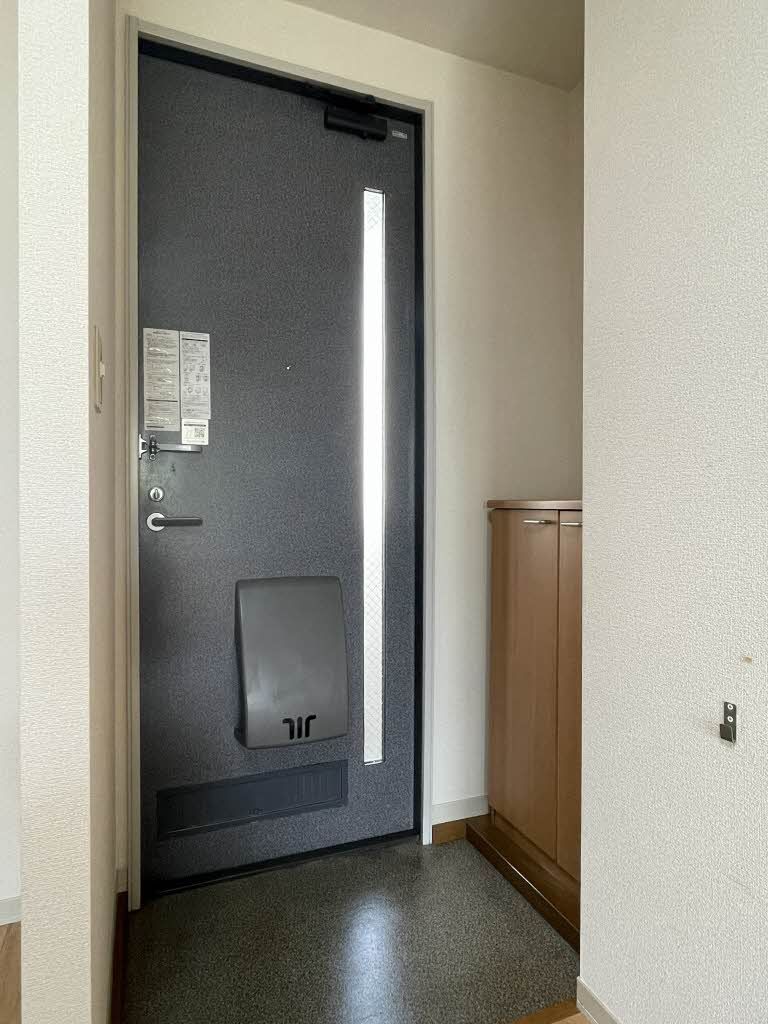 カオリーモ青山 Ｃ 玄関