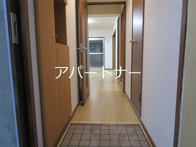 モンテピノ 玄関
