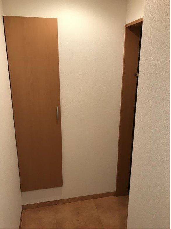 カルディナーレ中州 玄関