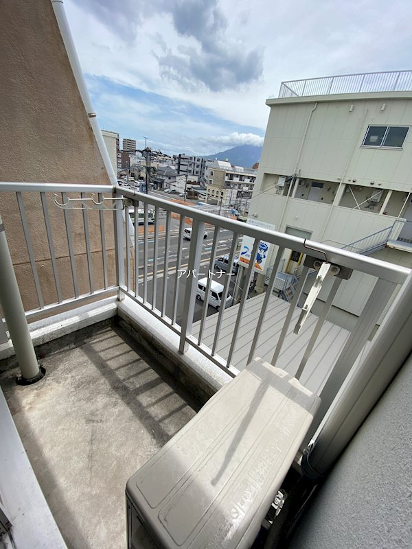 鹿児島県鹿児島市下荒田３丁目21 23 ベランダ