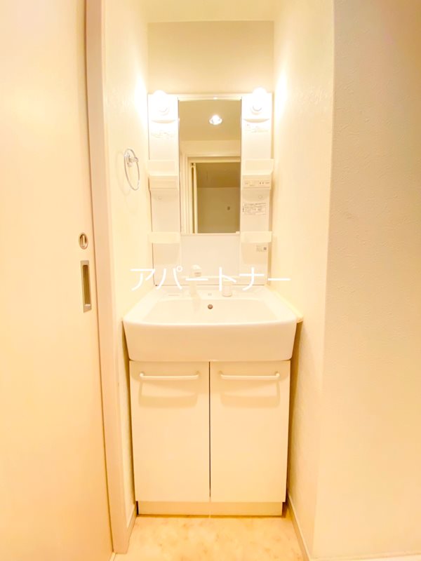 リーベンパレス西千石 洗面所