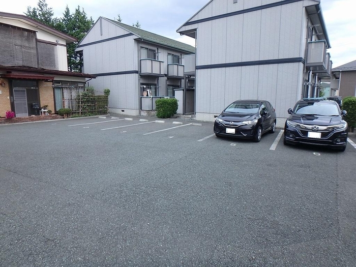 ミミエデン 駐車場