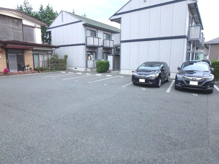 ミミエデン 駐車場