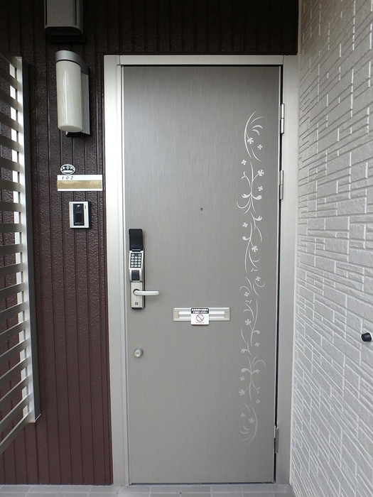 ミミエデン 玄関
