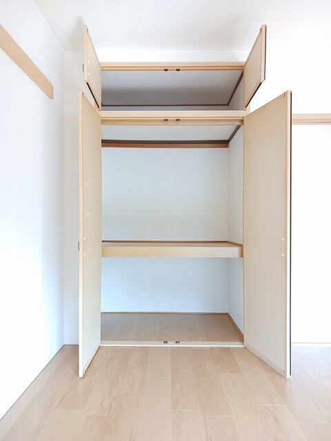 トレジャー１号館 収納