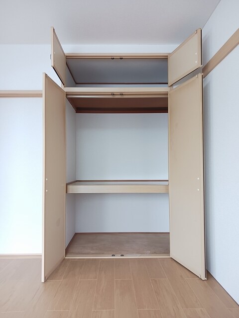 トレジャー２号館 収納
