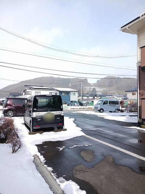 トレジャー２号館 駐車場
