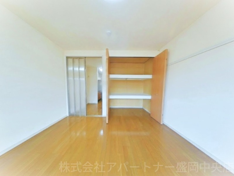 カオリーモ青山 Ａ 収納