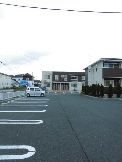 イーハトーヴＡ 駐車場