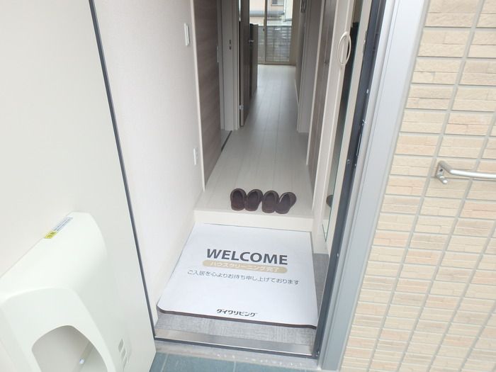 リーラ 玄関