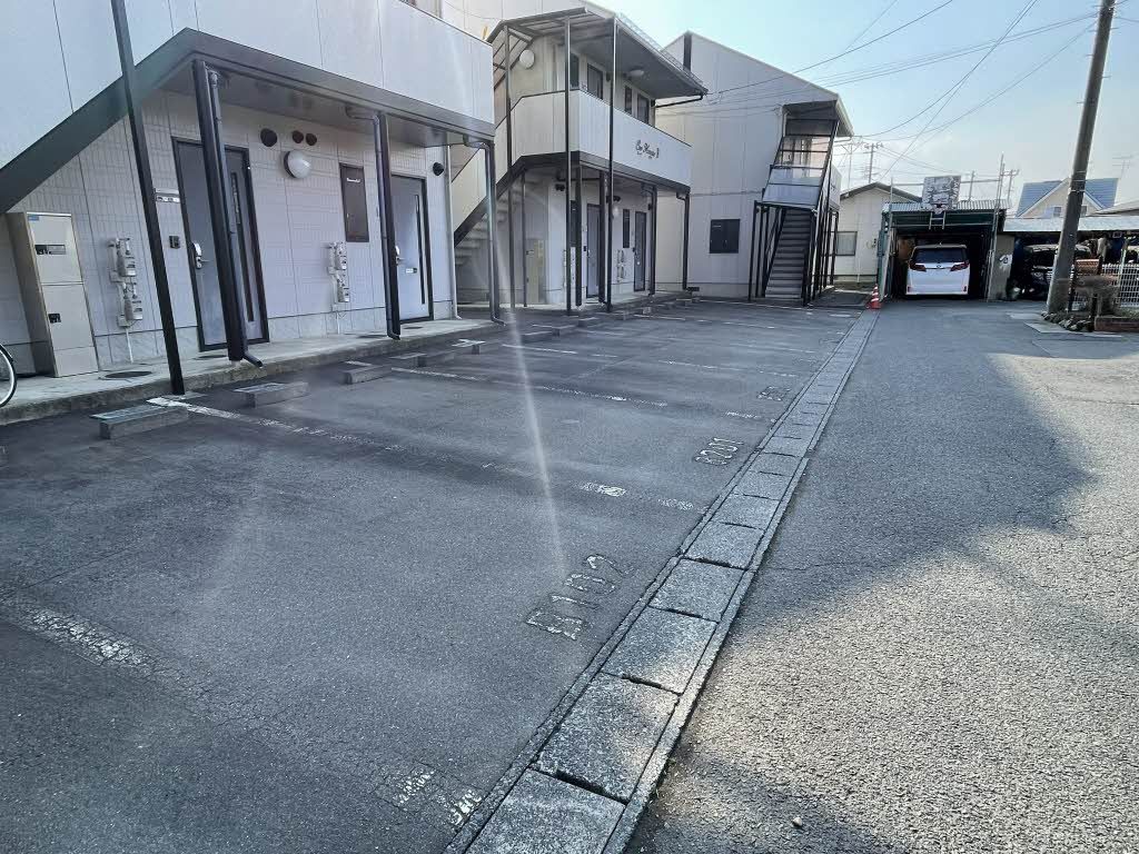 オーロハウス　Ｂ 駐車場