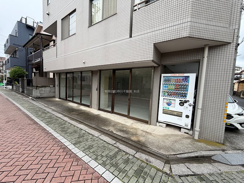 東京都足立区東和４丁目 玄関