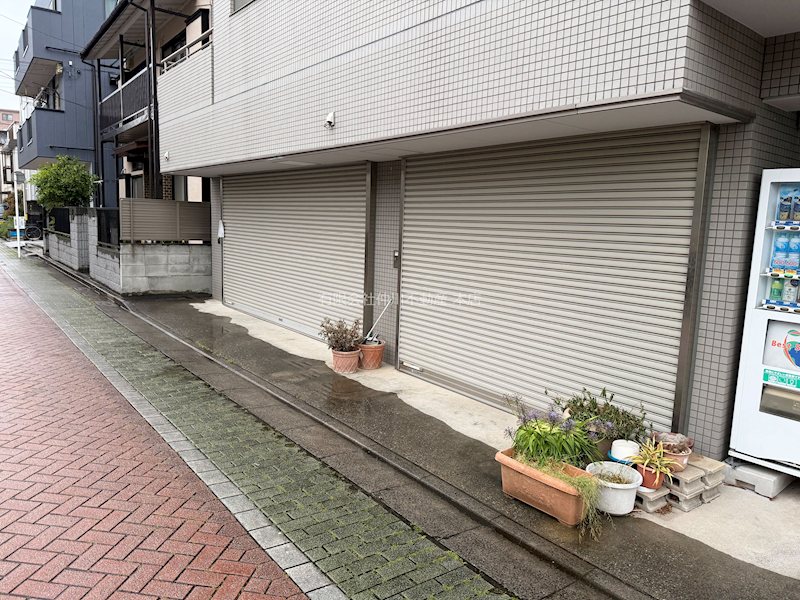 東京都足立区東和４丁目 玄関