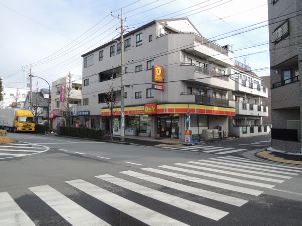 東京都足立区加平３丁目 コンビニ