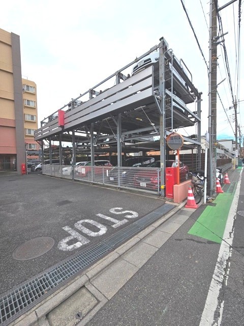 グラン・ブルー西川口 駐車場