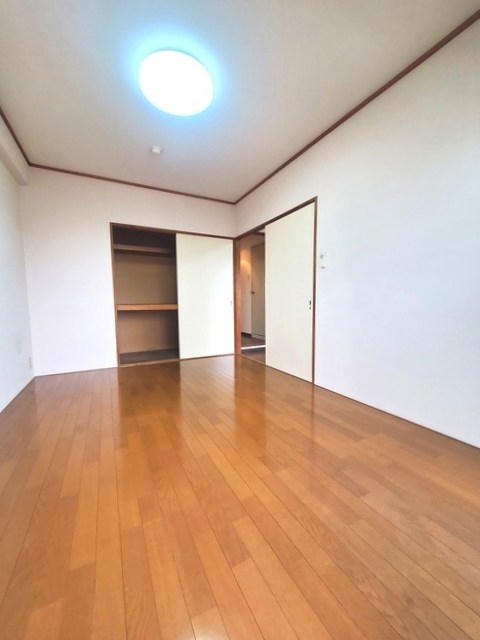 クローネ川口 リビング