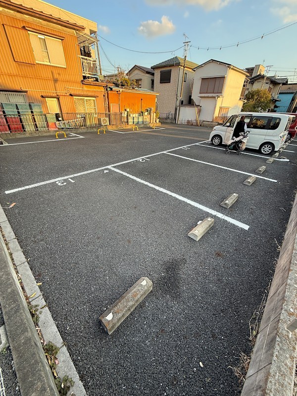 プランドール 駐車場