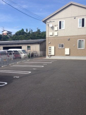 カントリー　フォレスト 駐車場